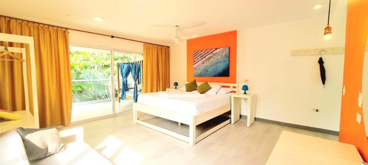 Blue Mango Beach Hotel Guachaca Екстериор снимка