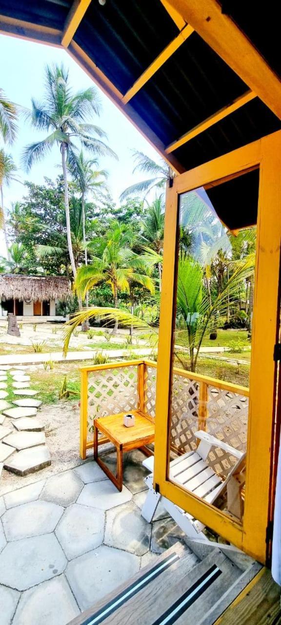 Blue Mango Beach Hotel Guachaca Екстериор снимка