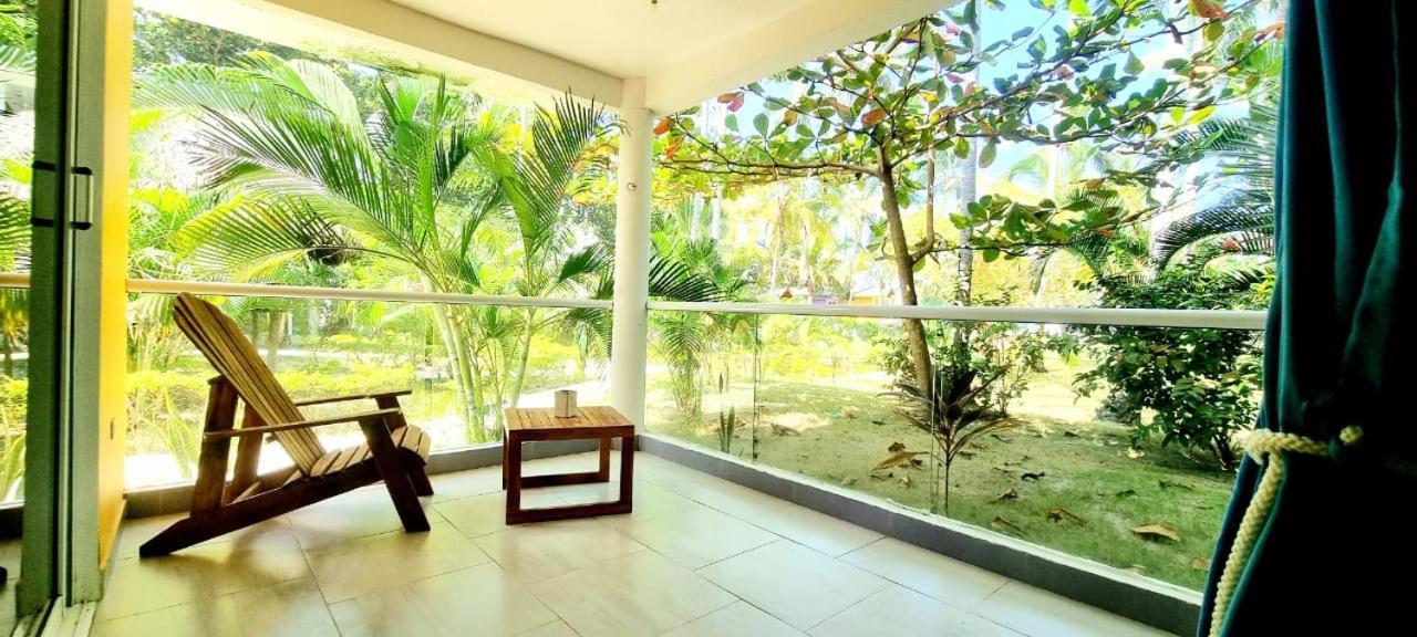 Blue Mango Beach Hotel Guachaca Екстериор снимка