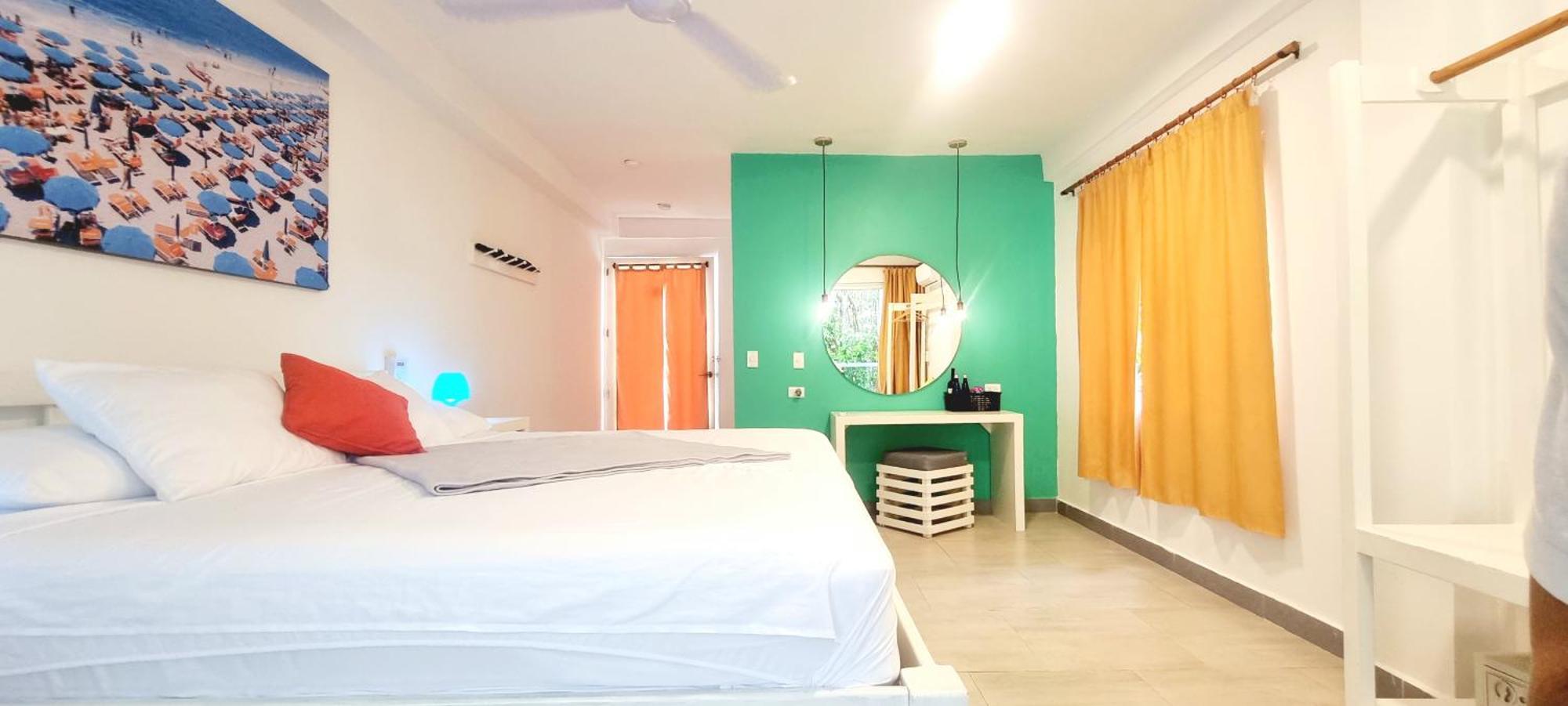 Blue Mango Beach Hotel Guachaca Екстериор снимка