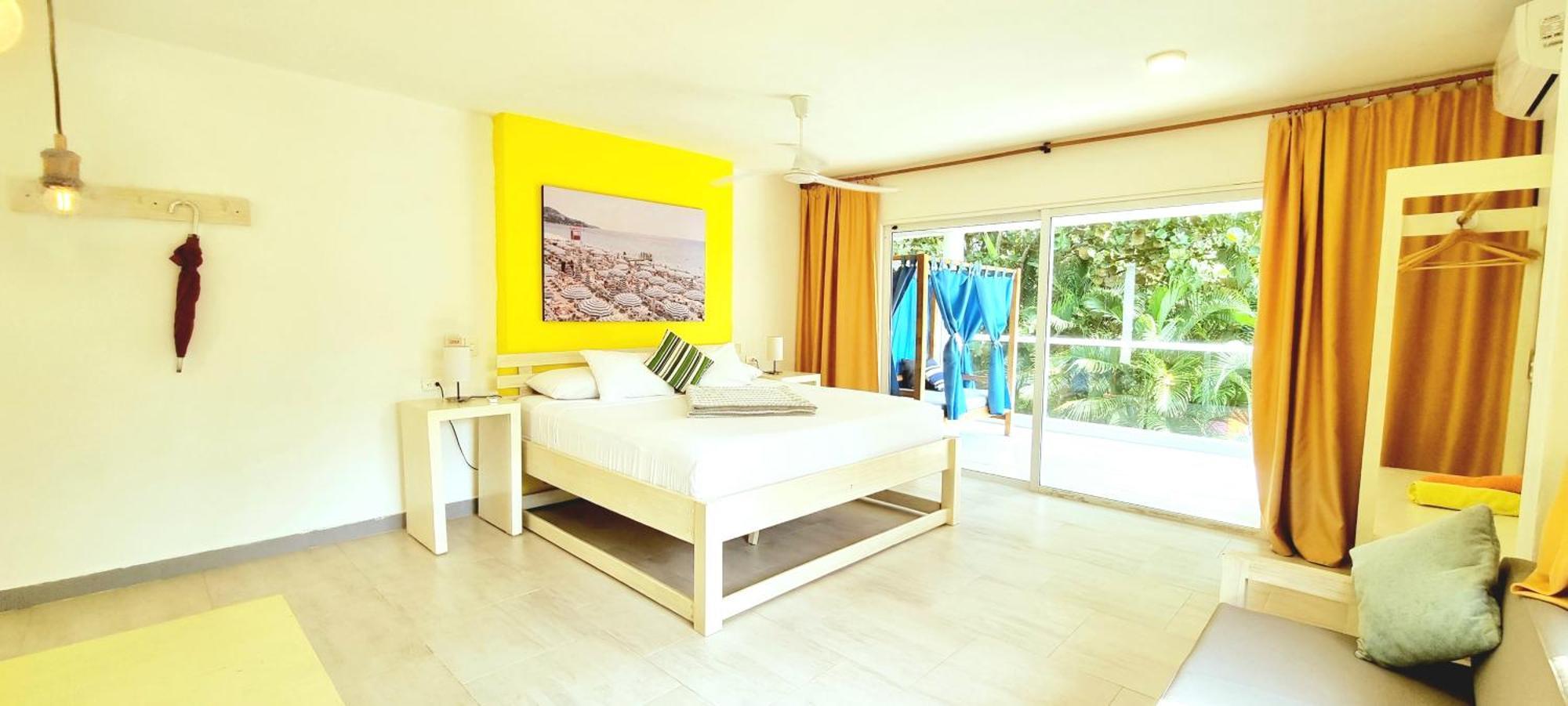 Blue Mango Beach Hotel Guachaca Екстериор снимка