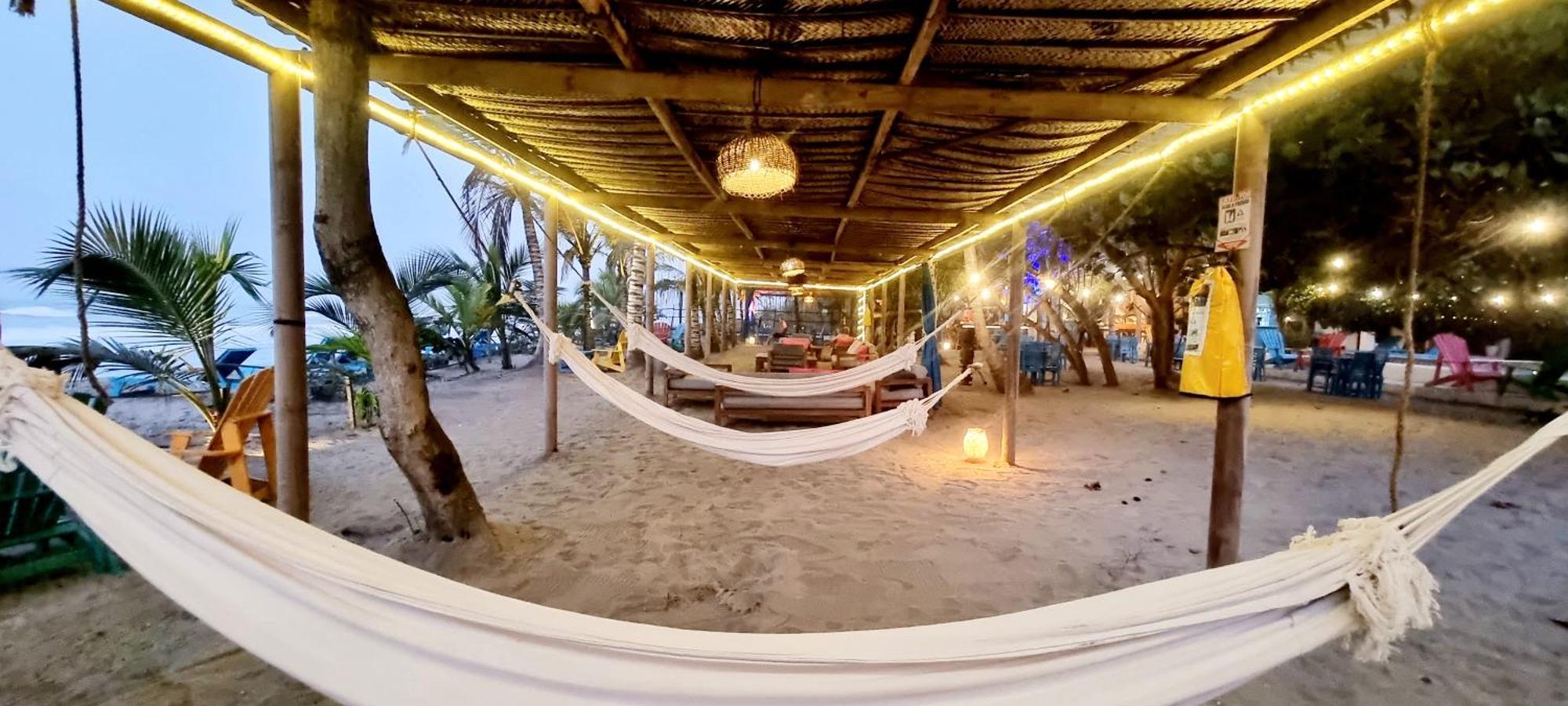 Blue Mango Beach Hotel Guachaca Екстериор снимка