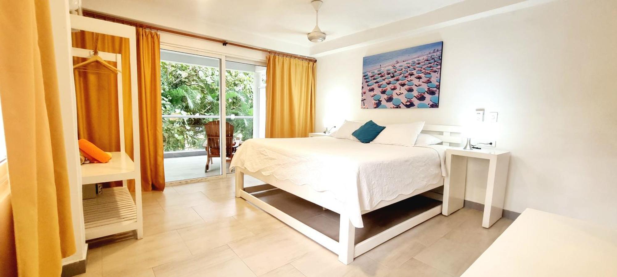 Blue Mango Beach Hotel Guachaca Екстериор снимка